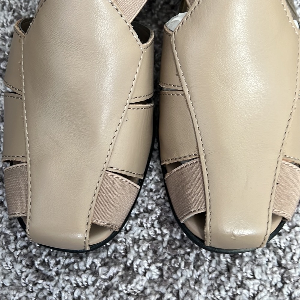 NEW in box Liz baker sandal - Picture 11 of 11